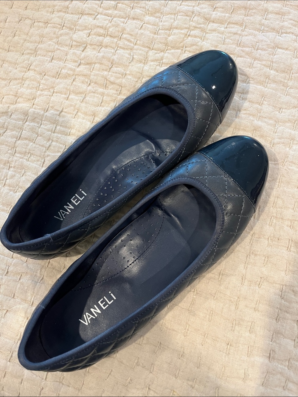 Women’s Vaneli Navy Blue Flats